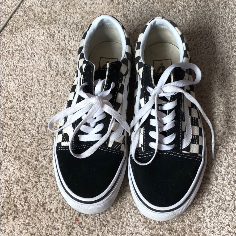 Vans checkered old skools